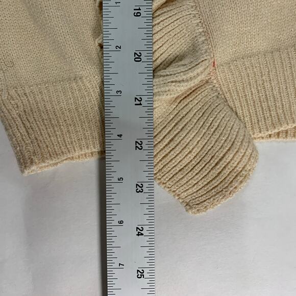 143 Story Line Up L NEW Ivory Ruffle Trim V Neck Cardigan Neutral - Picture 7 of 8